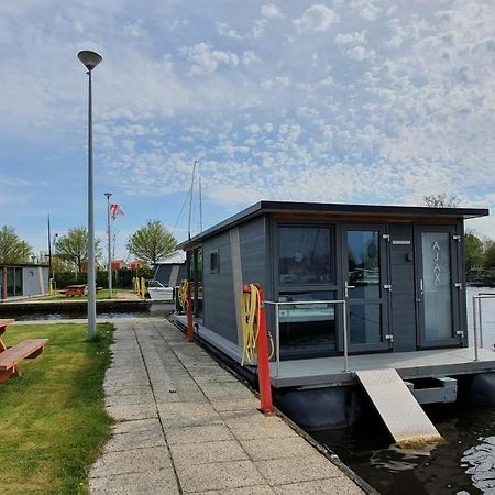 Havenlodge Heeg Ngoại thất bức ảnh